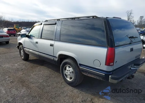 1995 Chevrolet Suburban K1500 из США, поврежденный, VIN 1GNFK16K5SJ457832
